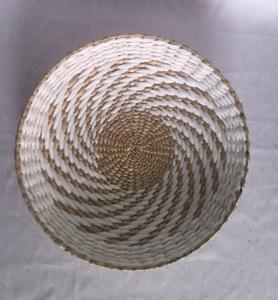 China 2021 new design High quality Wholesale seagrass wicker wall baskets wall plates hanging decor items factory