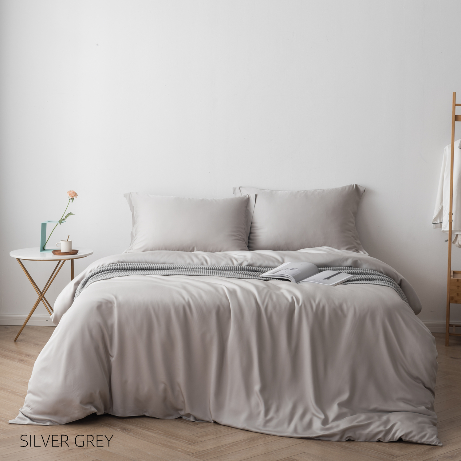 300TC Bamboo Bed Sheets Standard Size and Solid Pattern for a Luxurious Bedding Set