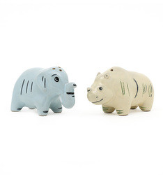 Blue 3d Animal Shaped Pottery Stoneware Salt And Pepper Shaker With Decal On