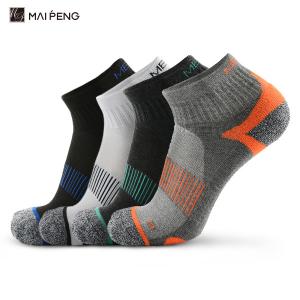 China Cotton Breathable Sporty Running Socks Sweat Absorbent Athletic Ankle Socks factory