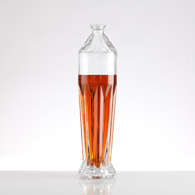 Glass Material Customizable Sealing Type Empty Belvedere Vodka Bottles for Packaging
