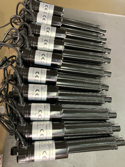 Electric actuator with 5KΩ Pot 24volt 12volt 100mm travel length 235mm retracted length 100KG force
