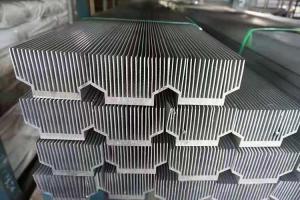 China Radiator T5 Big Size Aluminum Extrusion Profile Heat Sink AL6063 25um thickness factory
