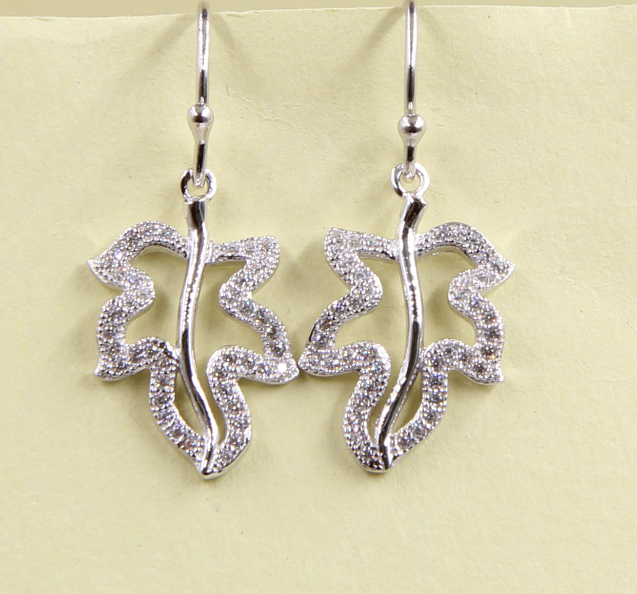 Dancing Flower Earring Elegant 2-5 Gram Sterling Silver Stud Earrings With CZ Stones Girl Sterling Silver Earrings Drop