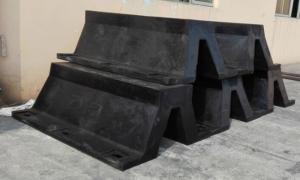 China Dock Rubber Fender Perfect Choice For Long Lasting Marine Protection factory