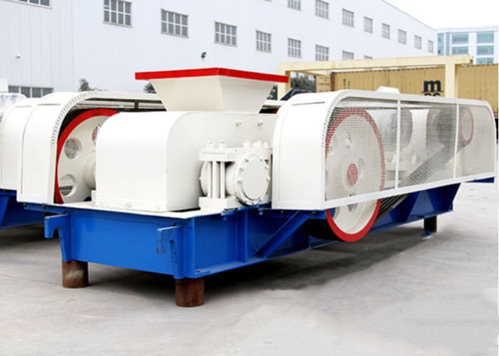 Small Coal Gangue Shredder Feed 1050mm Stone Crushing Equipment