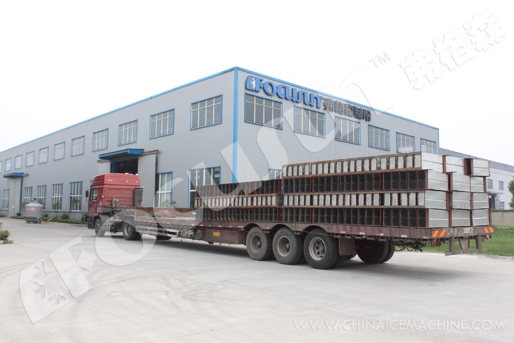 Stainless Steel 304 Direct Cooling System 40HQ Containerized Block Ice Making Machine