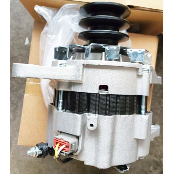 4466241 Alternator 4489830 6HK1 Engine for Zx450 Diesel Engine 24V