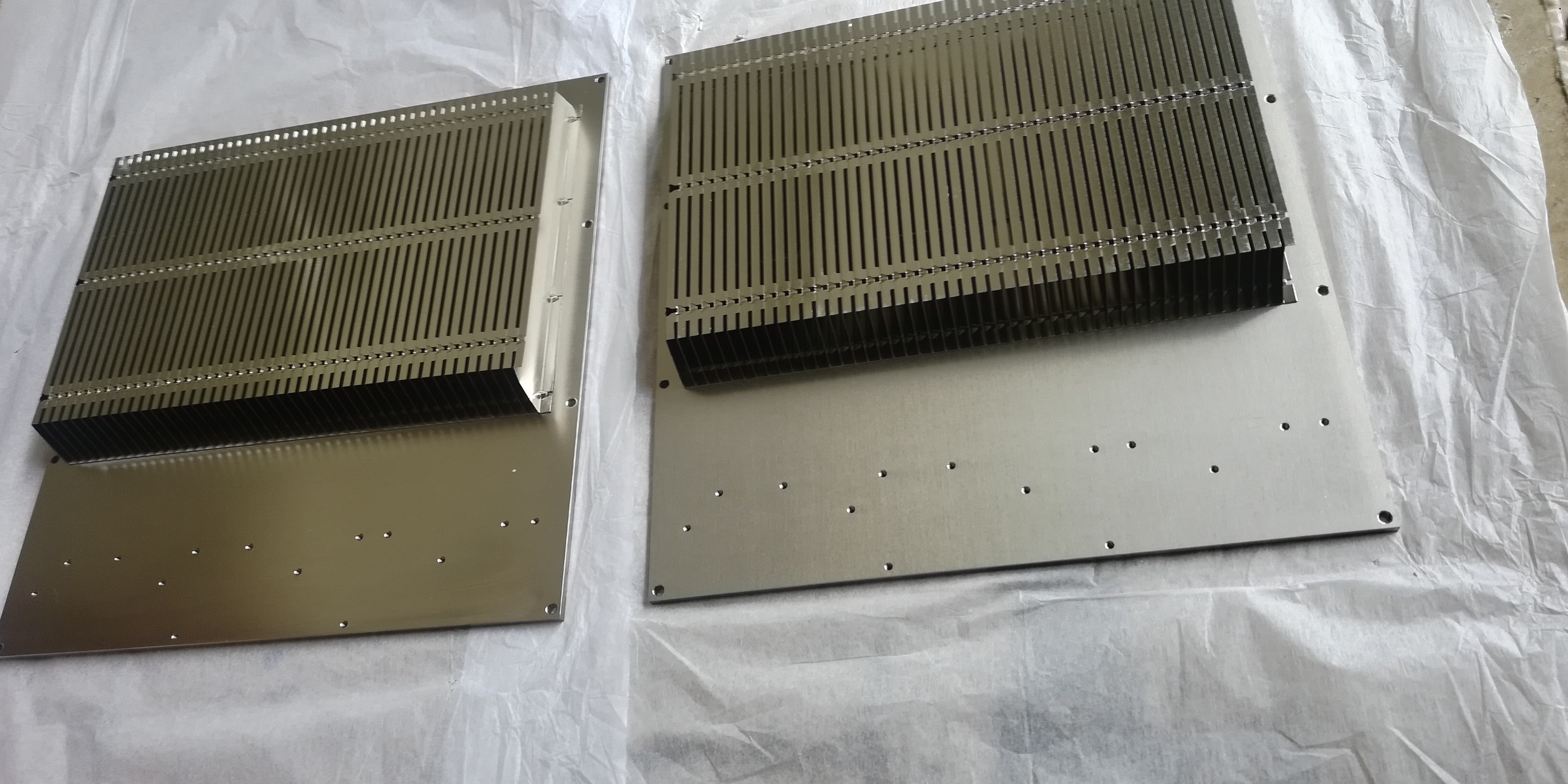 Silver Anodizing CNC Machining Heatsink Fold Fin Insert Heatsink