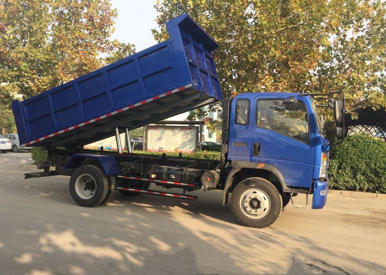 White 20-30T Sinotruk 4x2 Professional Heavy Duty Dump Truck 6 Wheeler For Middle Lift System