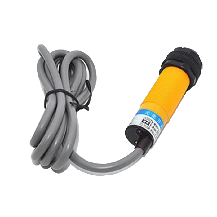 E3F-DS10C4 24V diffuse reflection photoelectric switch sensor 10cm three-wire normally open photoelectric switch