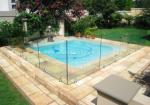 Glaverbel Annealed Glass Pool Fencing Building With 19mm Glass Cabinets