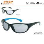 2017 fashion sports sunglasses with 100% UV protection lens, suitable for men