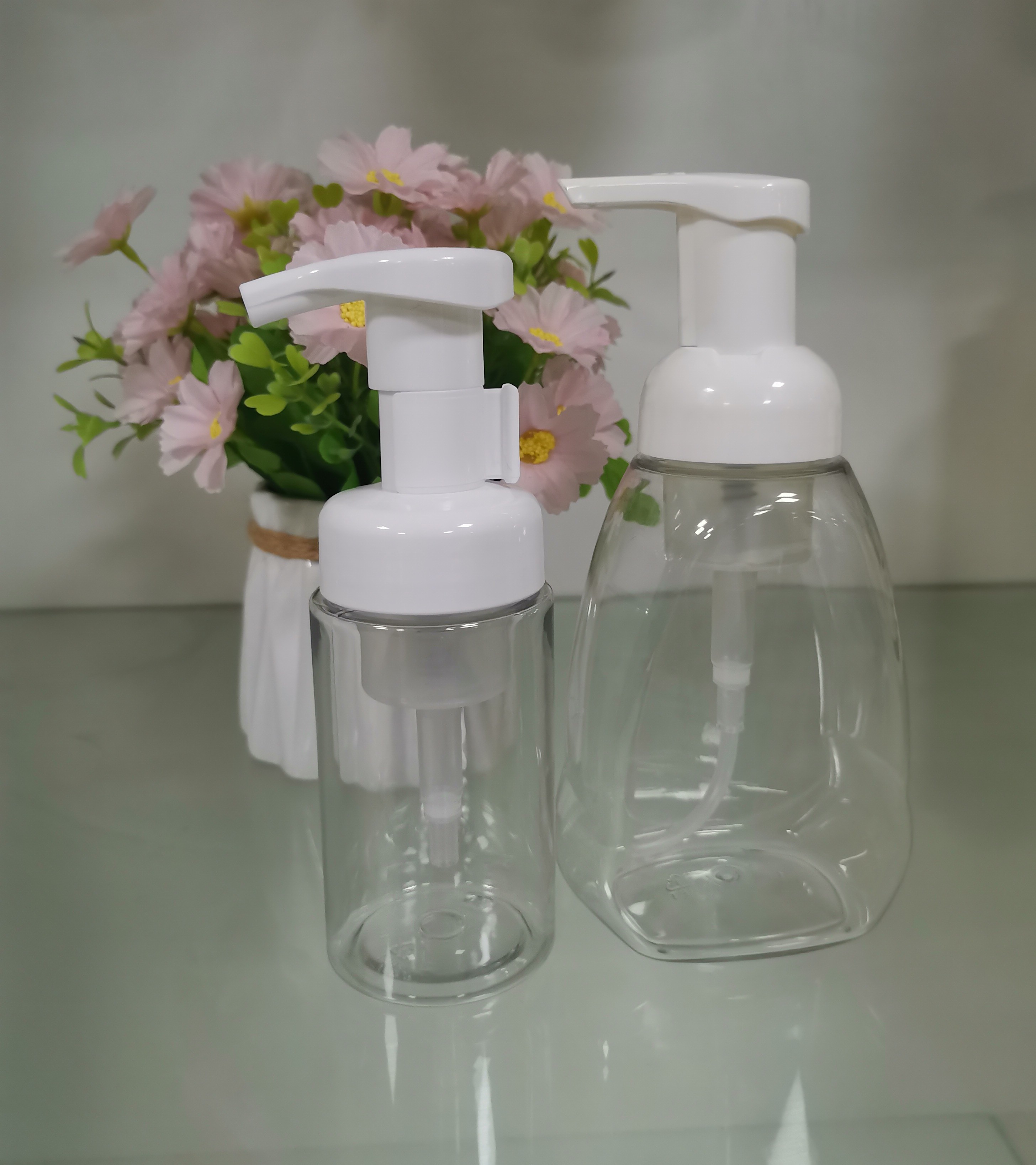 Foam Pump Bottle With Transparent Housing Clip Lock Adjustable Output