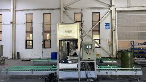 China 7 Inch Touch Screen Automatic Liquid Filling Machine For Round / Square / Oval Bottles factory