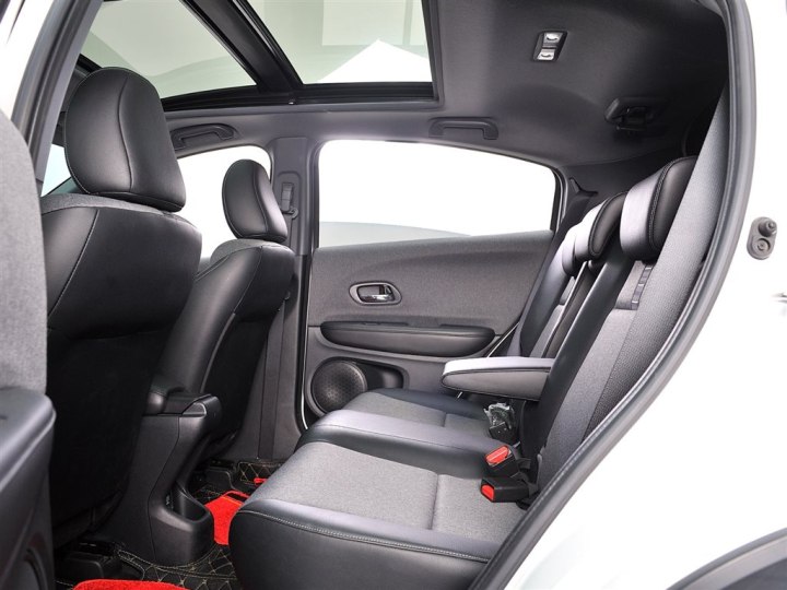 Honda XR-V 4wd Gasoline SUV Honda Civic Accord CR-V Used Car for International Market Tire Size R17