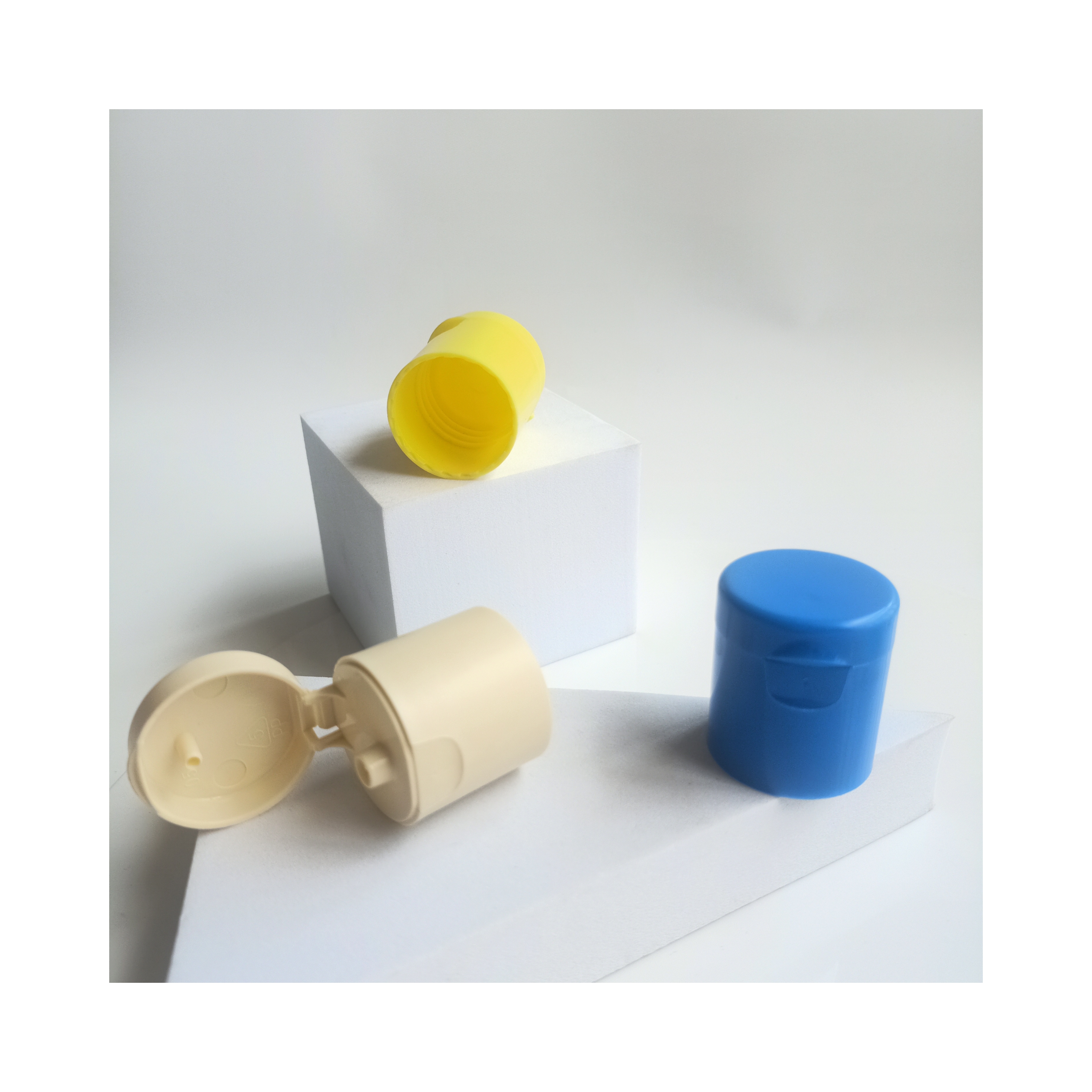 Recyclable 24mm Transparent Cylindrical Plastic Flip Cap for Bottle 24/415 and Direct