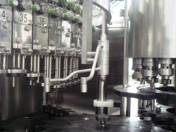 Soda Water Juice Liquid Beverage Carbonated Filling Machine
