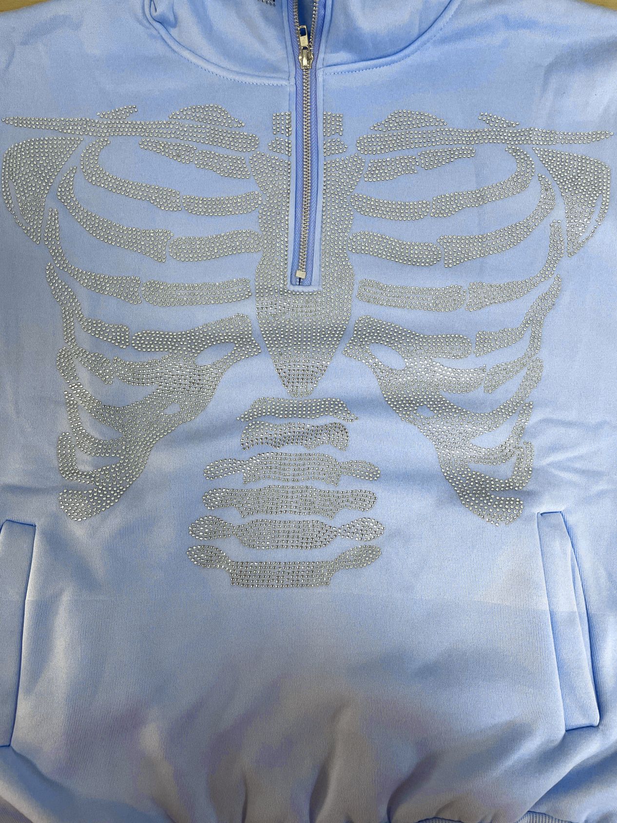 Women's Plus Size Y2k Punk Streetwear Crop Top Hoodie with Bling Skull Rhinestone Zipper