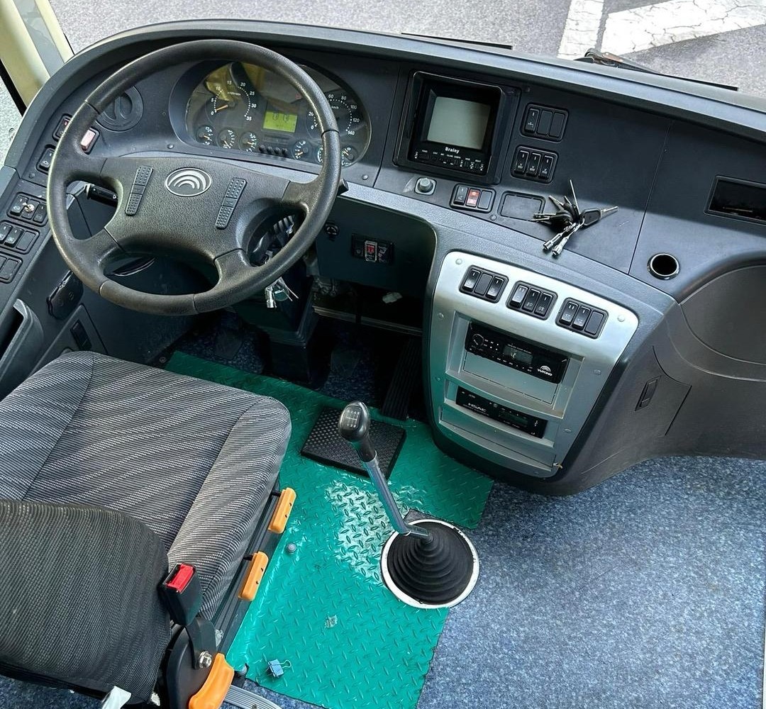 Upgrade Your Transportation Fleet with Second Hand Buses from Trusted Suppliers