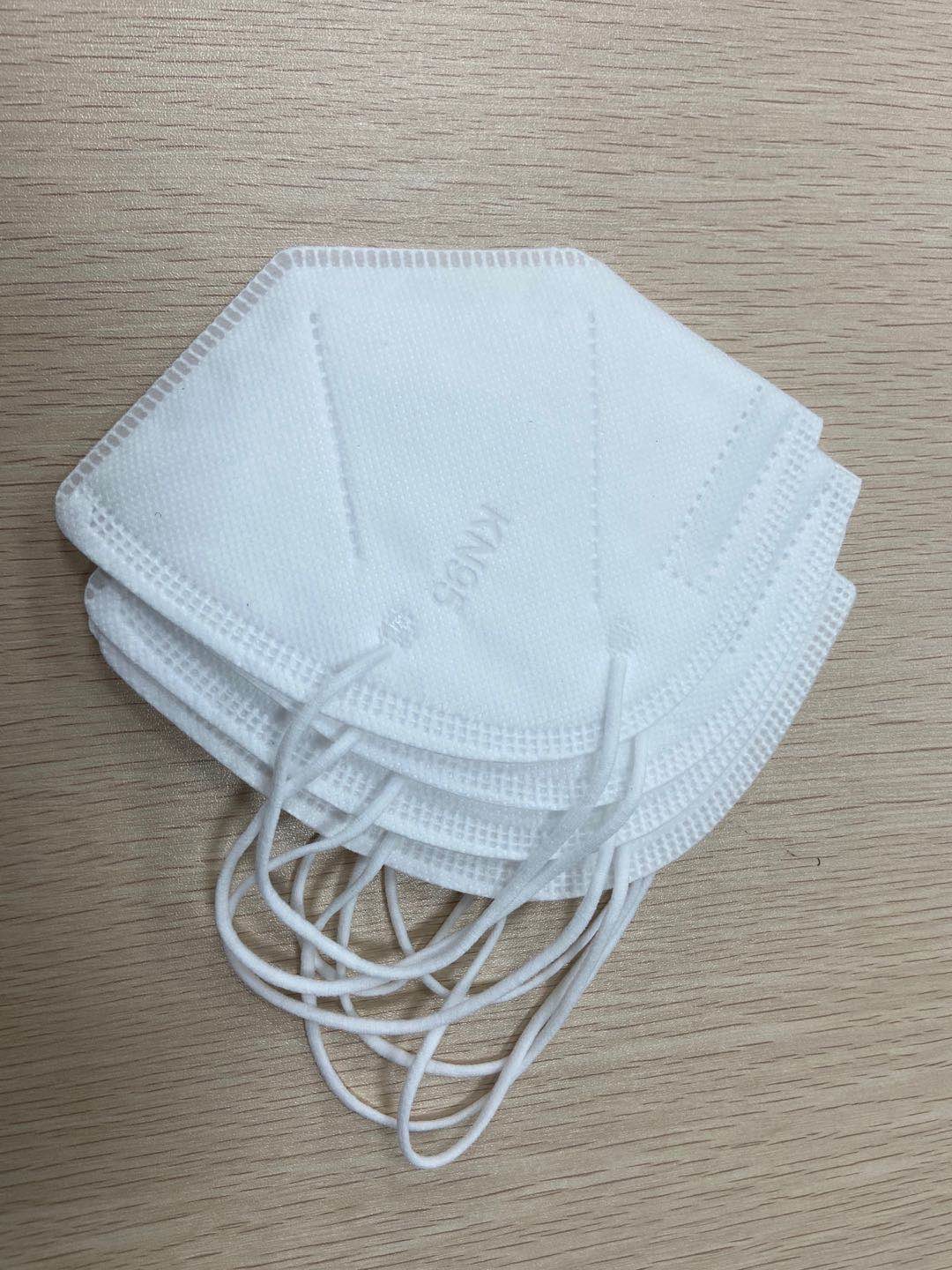 Breathable KN95 Disposable Non Woven Face Mask , Hygiene Face Mask 3D Cup Shape