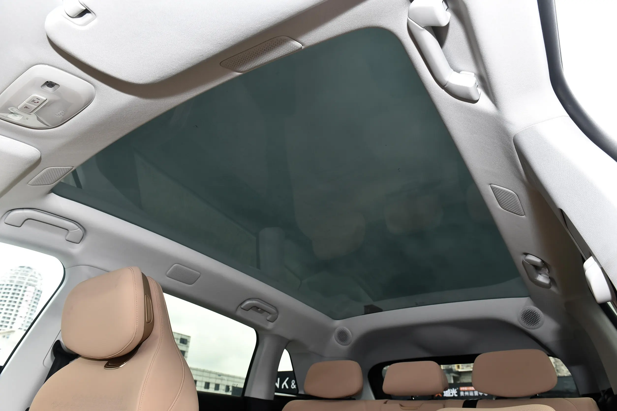s 2024 Exeed STERRA Hybrid SUV 265hp 2000km EV Range RWD 3000mm Wheelbase The Perfect Combination of Power and Efficiency