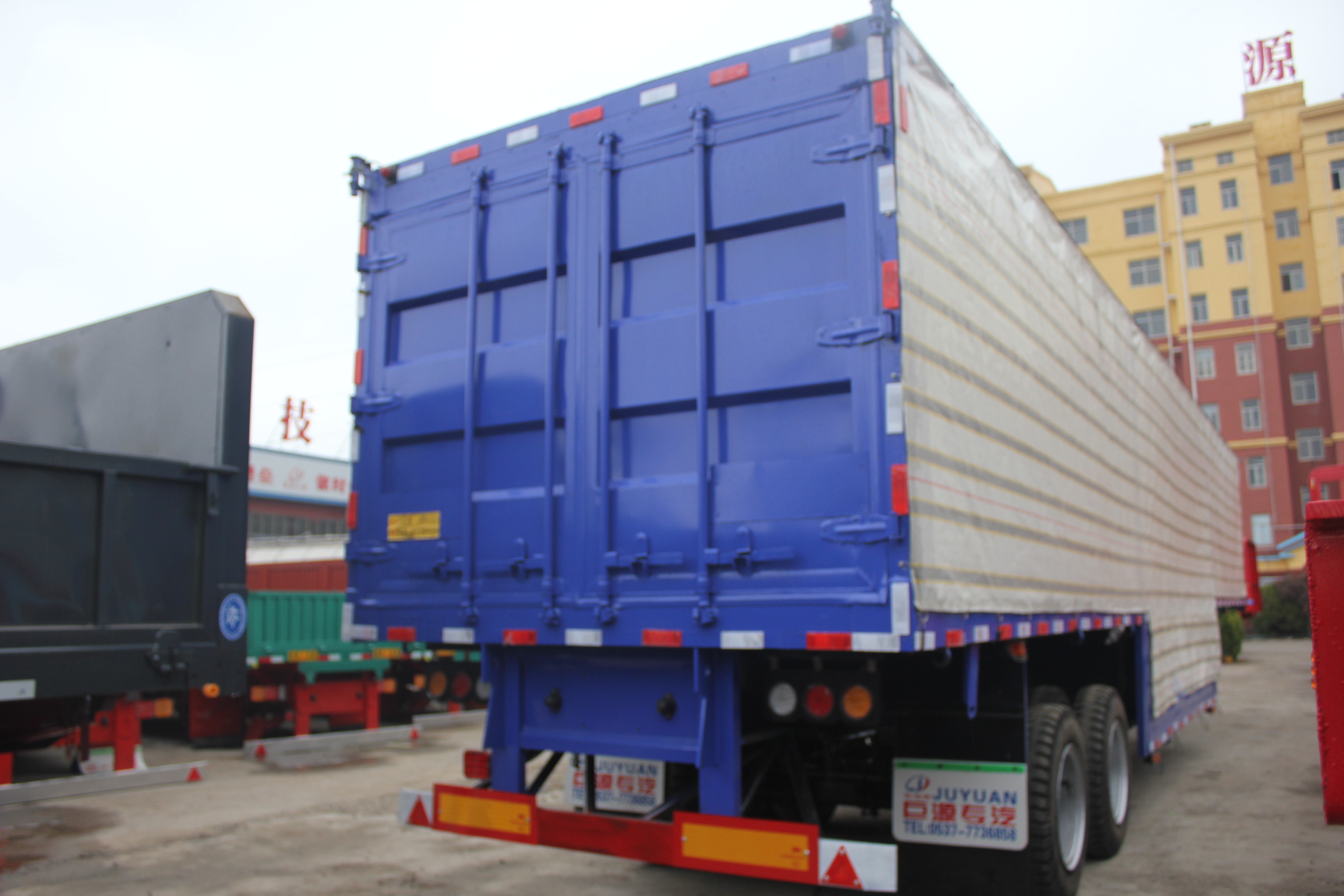 NDRC Announced Enterprise 40 Tons Curtain Semi Trailer with Dual Line Braking System