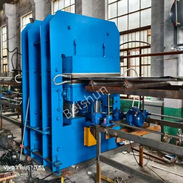 China Frame Type Rubber Vulcanizing Press Machine with 500-ton Clamping Force for High-Pressure Molding and Precision & Repeatability factory