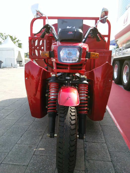 Adult Heavy Water Loading Tricycles Motorcycles with 50-70Km/h Maximum Speed in 2017