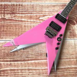 China Custom Electric Guitar 2020 New Vibrato System Pink and Metallic Silver Customizable Logo Shape factory