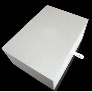 Factory manufacturer professional high Quality Luxury Recycled Folding Gift