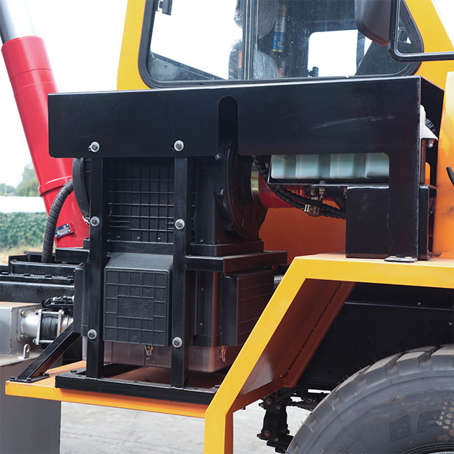 Heavy Duty Yuchai Engine Underground Articulated Truck Compact Self Loading 25 Tons