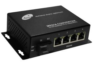 China 1310/1550nm Commercial Ethernet Media Converter with 1 Fiber and 4 POE Ports factory