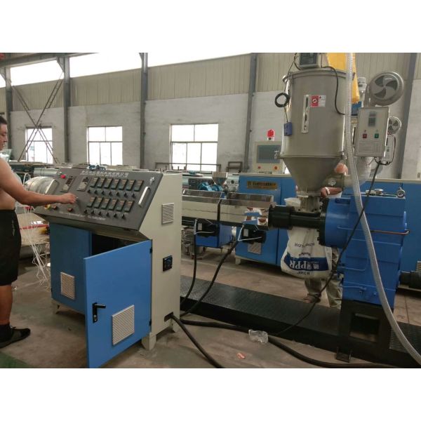 China 380V 90kw Single Screw Plastic Extruder 150r/Min ISO9001 factory