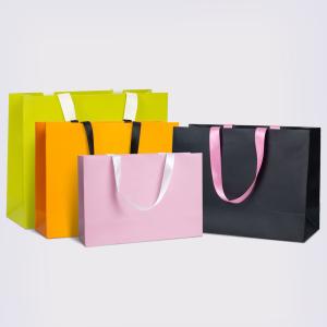 China Custom Order Accepted Wenzhou Designer Custom Shopping Bags Gift Cardboard Paper Bags factory