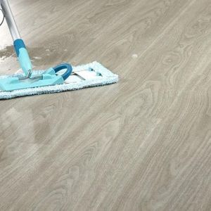 4mm SPC Anti Slip Rigid Vinyl Plastic Flooring With Cilck Wood Texture for