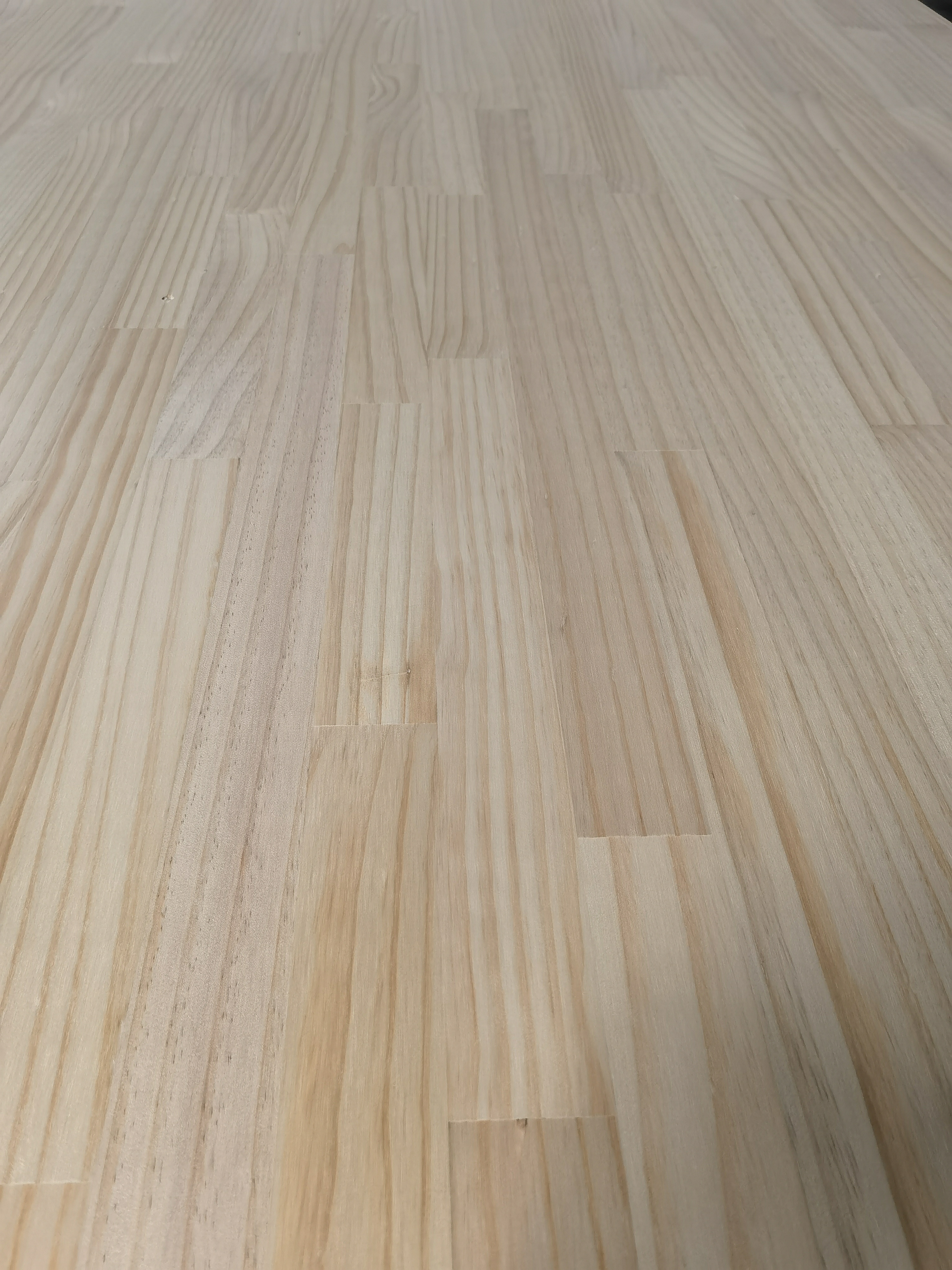 Home Office Finished Pine Finger Jointed Boards with Modern Design Style Cubic Meters