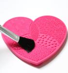 Heart Shaped Silicone Makeup Mat Suction Cup Brush Cleaning Pad