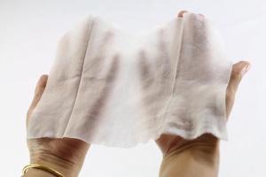 China 50gsm Spunlace Non Woven Lining Fabric factory