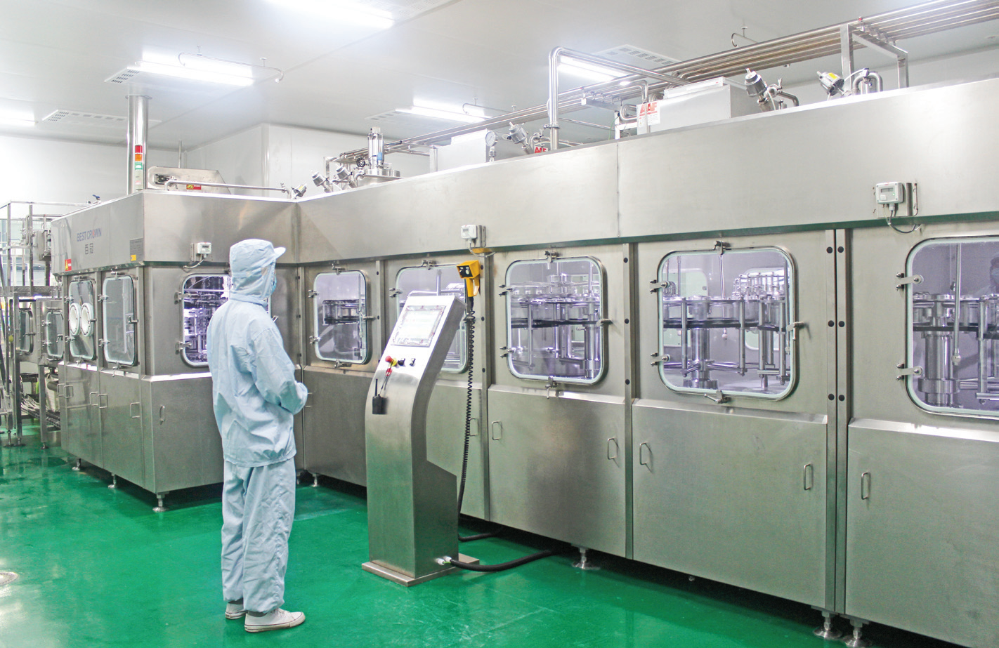 Integrated Bottled Mineral Water Packaging Plant Blowing Filling Capping