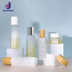 China PP / Acrylic Refillable Cosmetic Bottles 100ml Square Perfume Bottle Custom Transparent factory