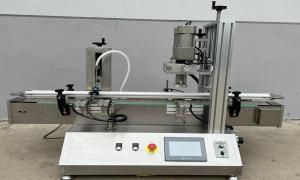 China GMP Tabletop Liquid Magnetic Pump Filling Capping Machine 10-5000ML factory
