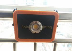 China 15W Ultra Bright Rechargeable Led Work Light / 2000 Lumen Industrial Work Lamp factory