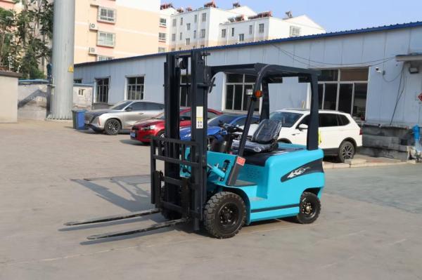 Triple Stage 3 Ton Electric Forklift With 6 Meters Maximum Lift Height Outdoor