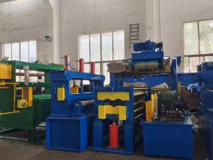 China 0.3-3 Mm Thick 1600mm wide Steel Coil Slitting Line For HRC Steel Coil Slitter factory