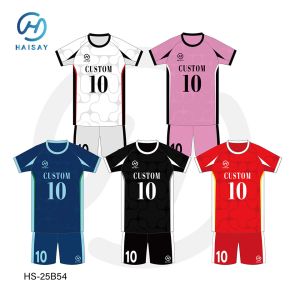China Blank Football Kit Set - 100% Polyester Moisture-Wicking Jersey Shorts Socks on sale