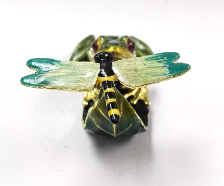 Pewter alloy gold plated Frog Jeweled Trinket Box Golden plated enamel fashion frog pewter box