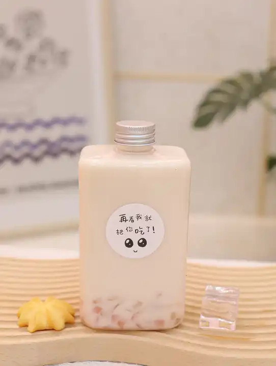 Modern Square Round Bubble Tea Jugs with Handle Clear Leak proof Design 0.5kg