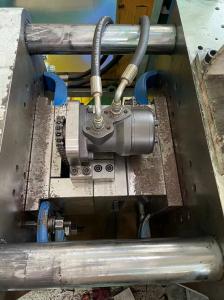 China 30Ton Clamp Forces Cold Runner Injection Molding For Electronic Products factory