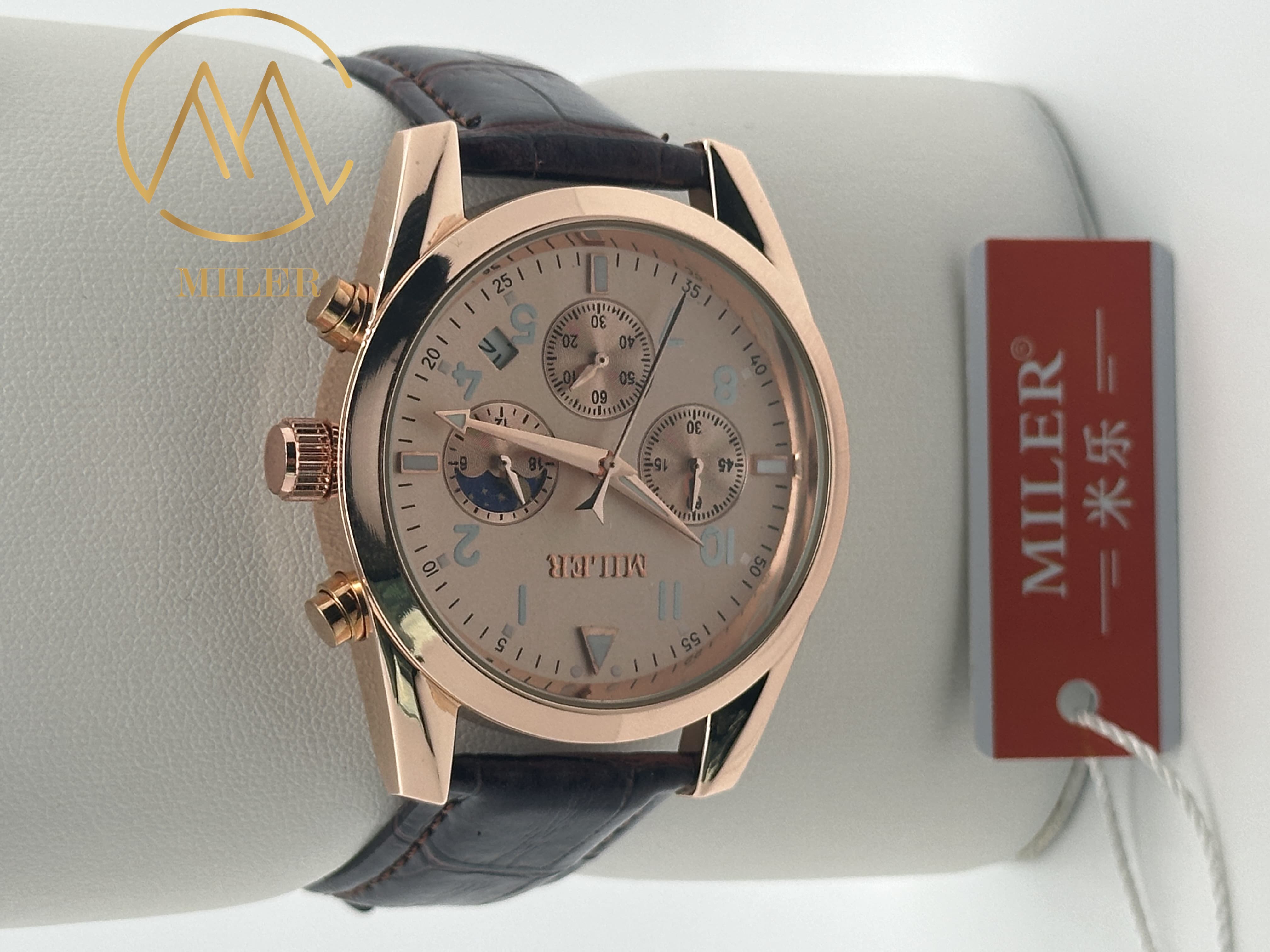 Fashion Round Dial Men′s Watch Design Multi-Function Calendar Quartz Wristwatch